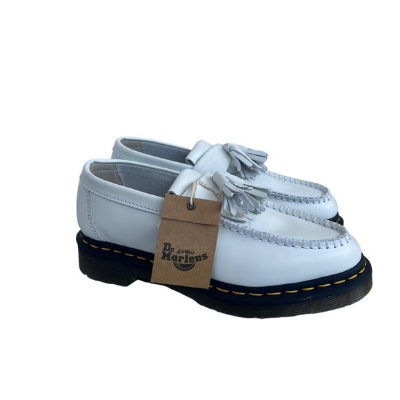 🌟 Dr. Martens Adrian White Tassel Loafers Smooth Leather Women’s SZ 6 / 37 - Picture 1 of 7